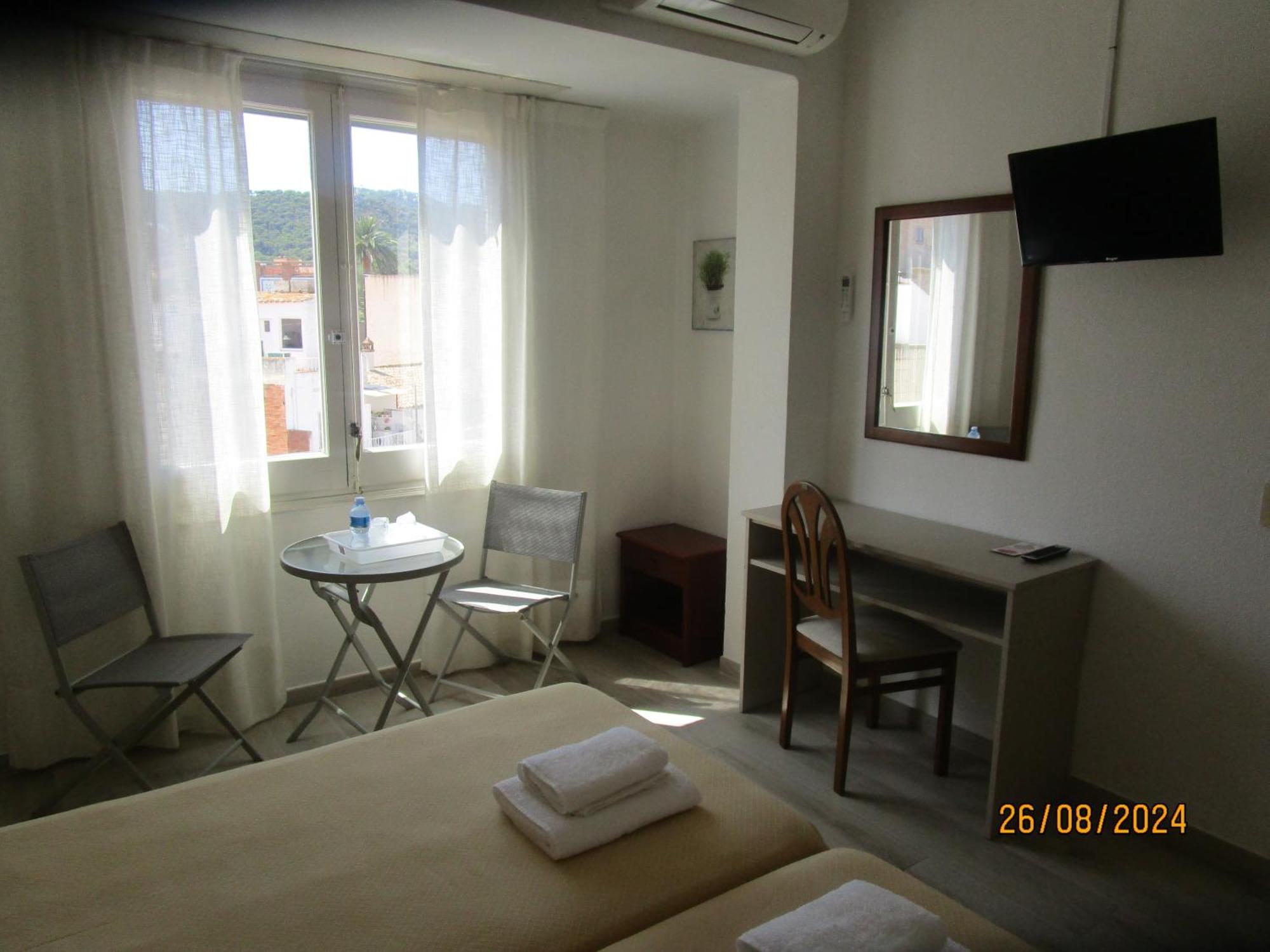 Hotel Apartaments Gesoria Porta Ferrada Sant Feliu de Guíxols Exterior foto